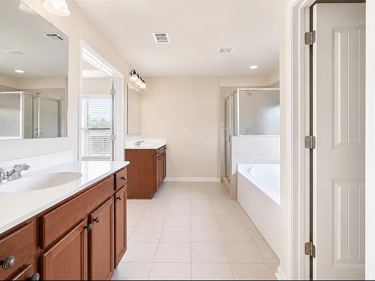 7770 Harbison Hollow Ln — Photo 22