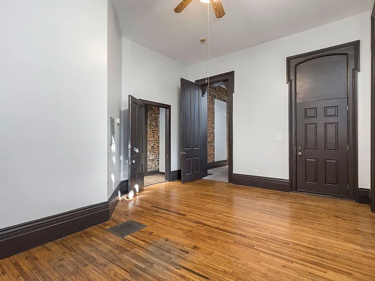 1142 S. 6th Street — Photo 5