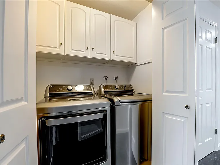 1150 Pine St #D — Photo 11
