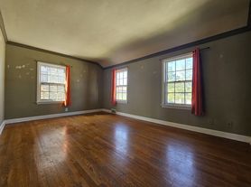 5415 W Greenfield Ave, West Milwaukee, WI