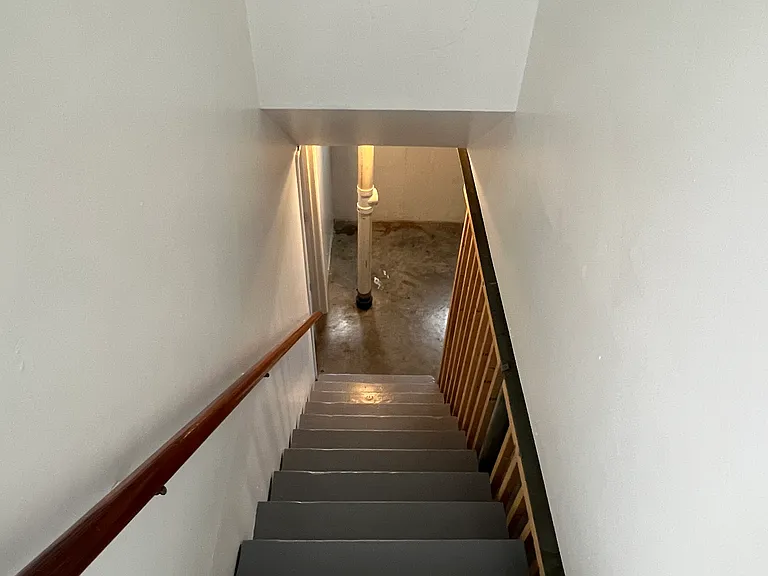 1065 Paddock Dr — Photo 30