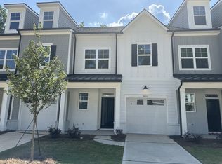 3033 Finchborough Ct, Charlotte, NC 28269