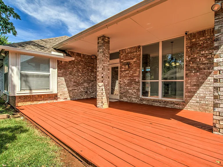 1812 Pebble Creek Blvd — Photo 39
