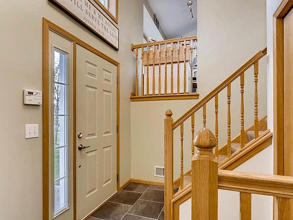 3rd image of 7823 Marilyn Dr