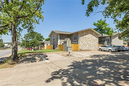 2101 Barak Ln #17 Photo 1 2101 Barak Ln #17 Photo 1