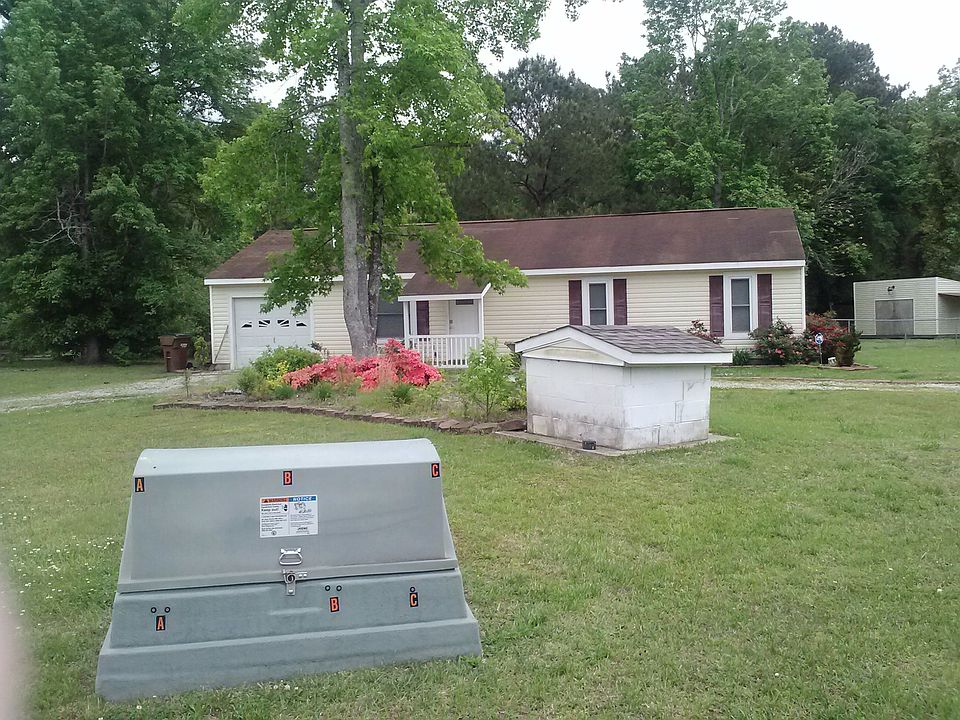 2nd image of 106 Carolina Dr