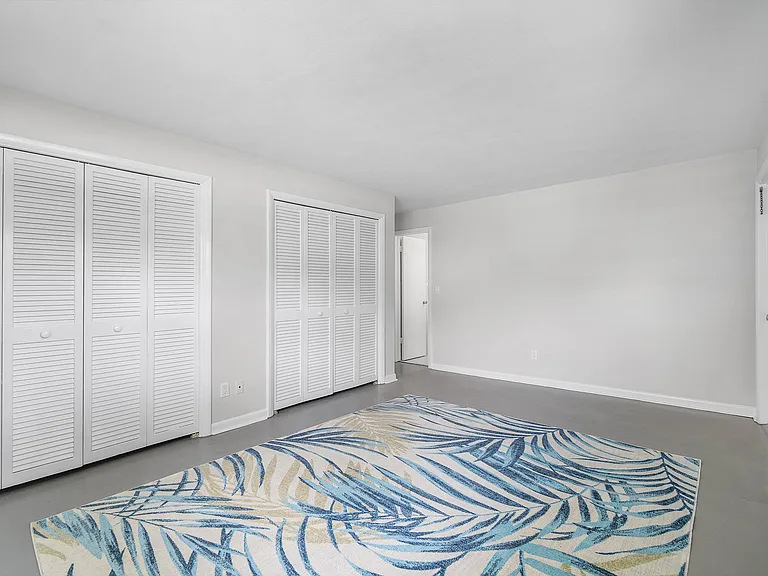 5615 N Ocean Blvd #10 — Photo 15