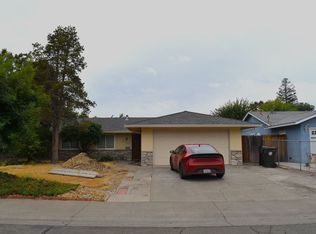 6595 Hitchcock Way, Sacramento, CA 95823