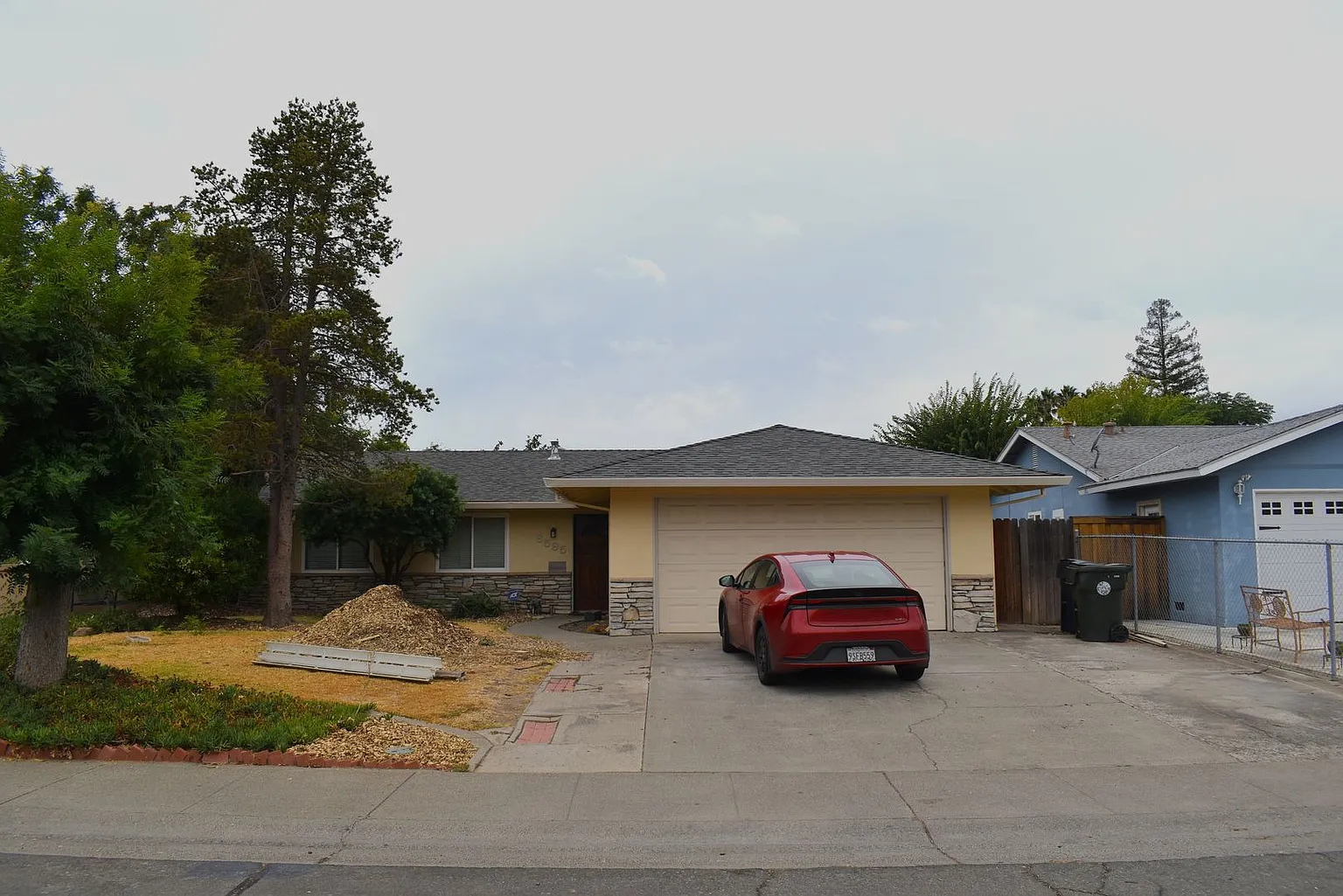 6595 Hitchcock Way photo 1
