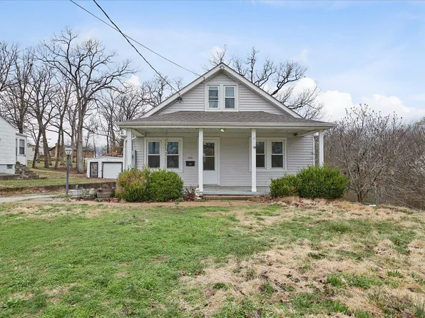 955 Hickory St, Saint Clair, MO 63077