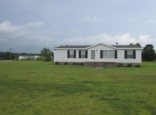3215 Popes Crossing Rd, Lumberton, NC 28358
