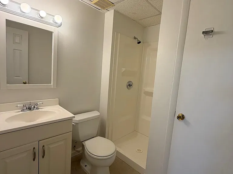 2998 Covington St — Photo 12