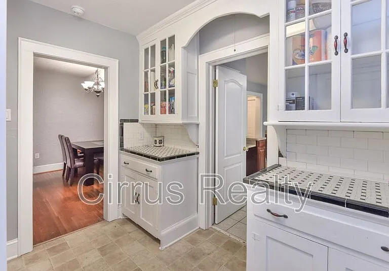 10 Parkside Pl — Photo 15