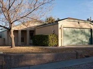 921 Charles Dr NE, Rio Rancho, NM 87144