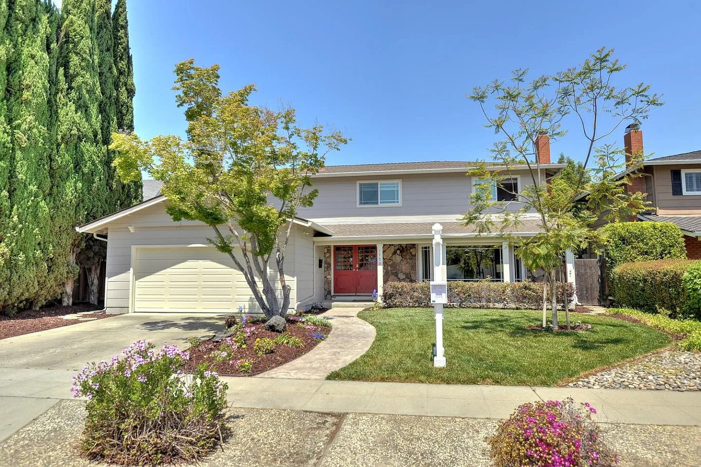 1759 Frobisher Way photo 1