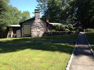 213 Arcadia Rd, Richmond, RI 02832