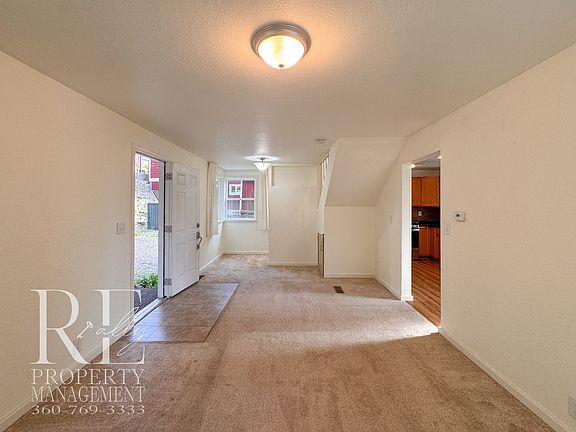 5th image of 1823 NE Rustic Ln