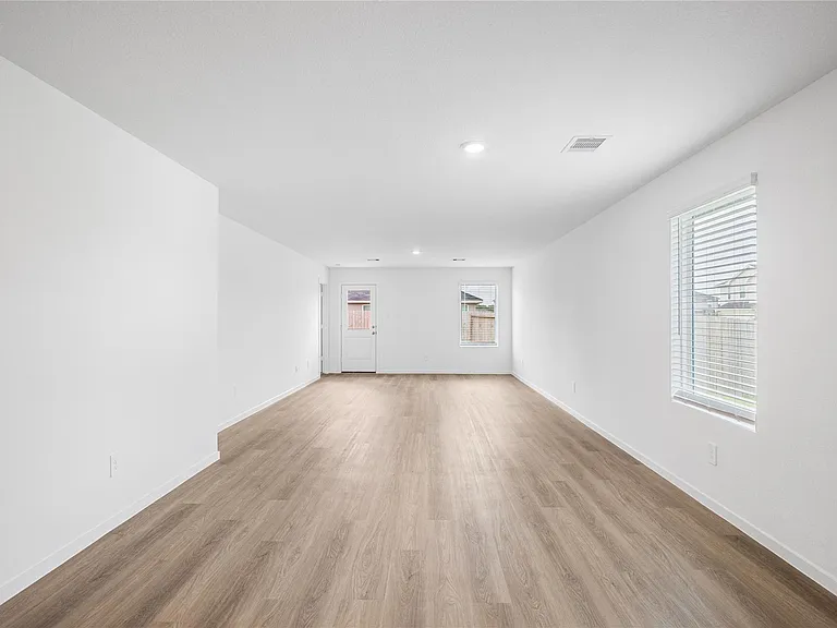 18317 Reimann Ln — Photo 14