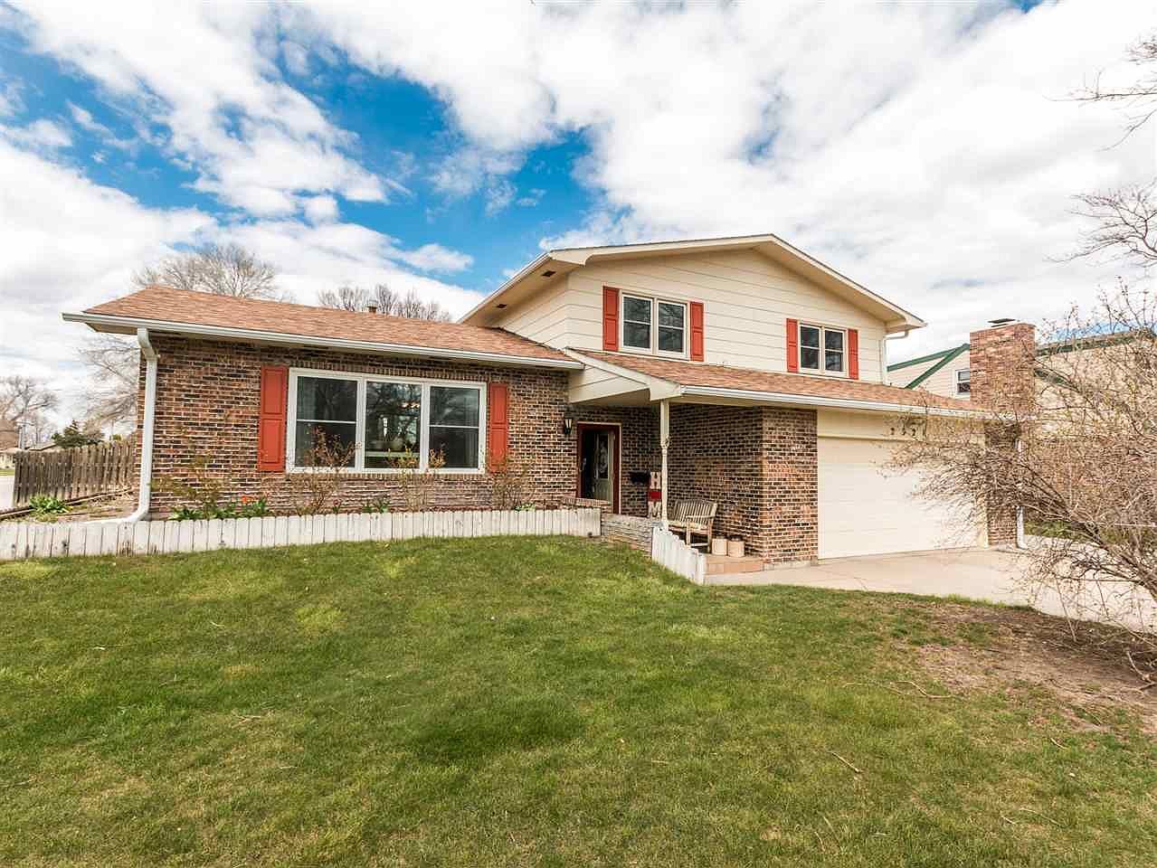 2321 W A St, North Platte, NE 69101 Zillow