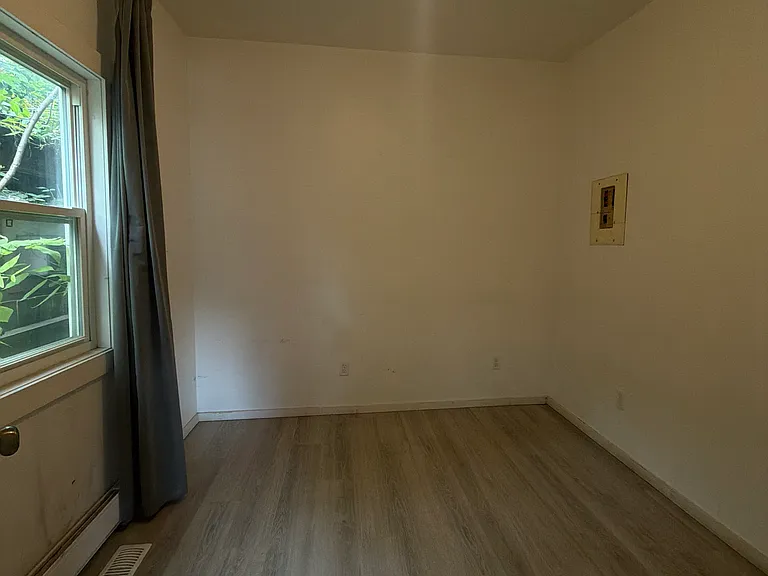 412 Church St #1 — Photo 4