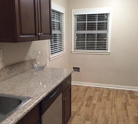 4th image of 10510 S Gramercy Pl