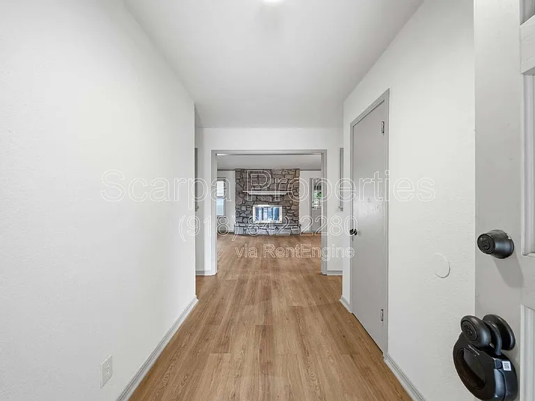 11648 N 104th East Ave — Photo 5