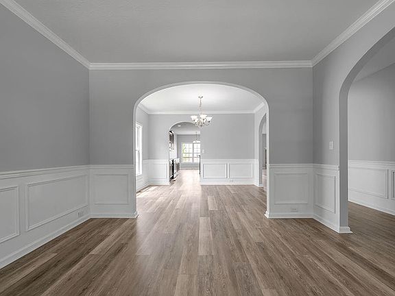 5th image of 107 Clear Springs Dr