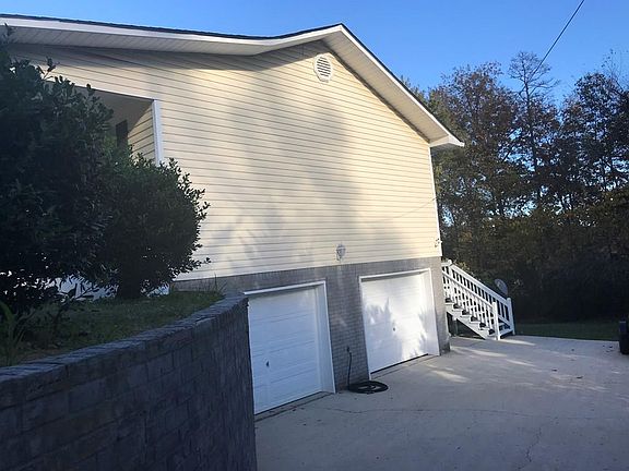 3rd image of 250 Hidden Forrest Dr NE