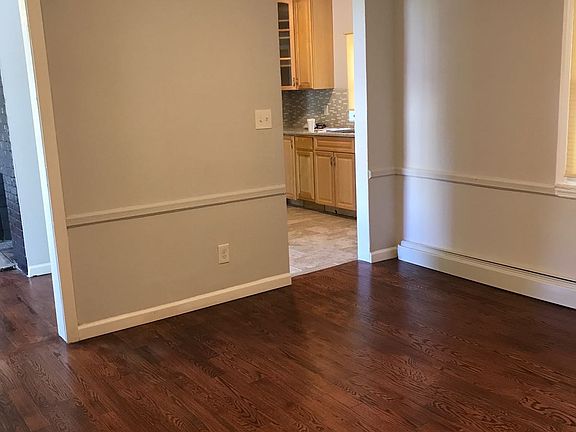 2nd image of 754 Henry St