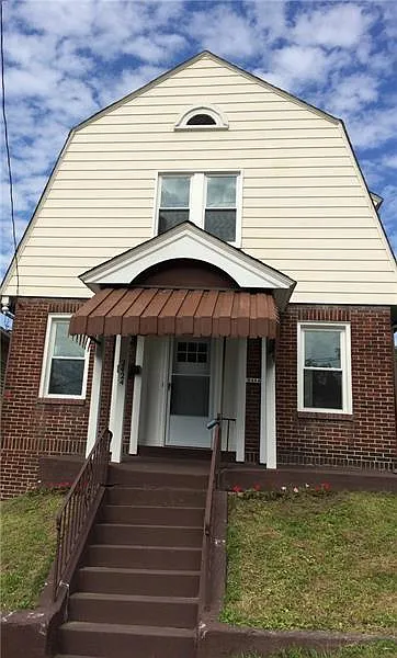 2424 Vodeli St photo 1