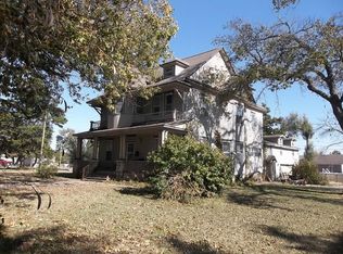1134 S Central Ave, Chanute, KS 66720