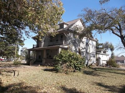 1134 S Central Ave, Chanute, KS, 66720