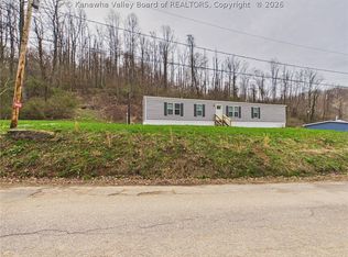 1820 Mundy Hollow Rd, Charleston, WV 25312