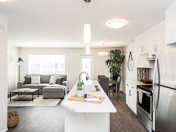 2nd image of 151 Macdonald Rd #1563345