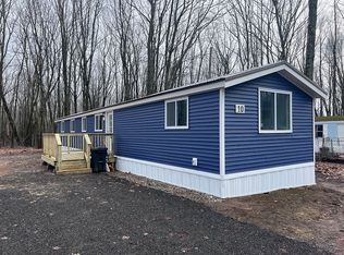 10 Larivierre Ln, Dayton, ME 04005