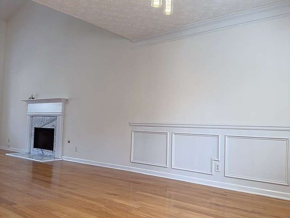 3rd image of 5045 Saddle Bridge Ln