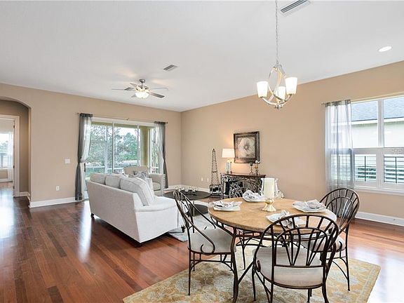 5th image of 469 Chelsea Place Ave