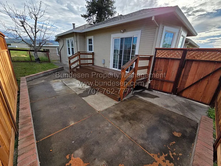 811 Old Adobe Rd — Photo 22