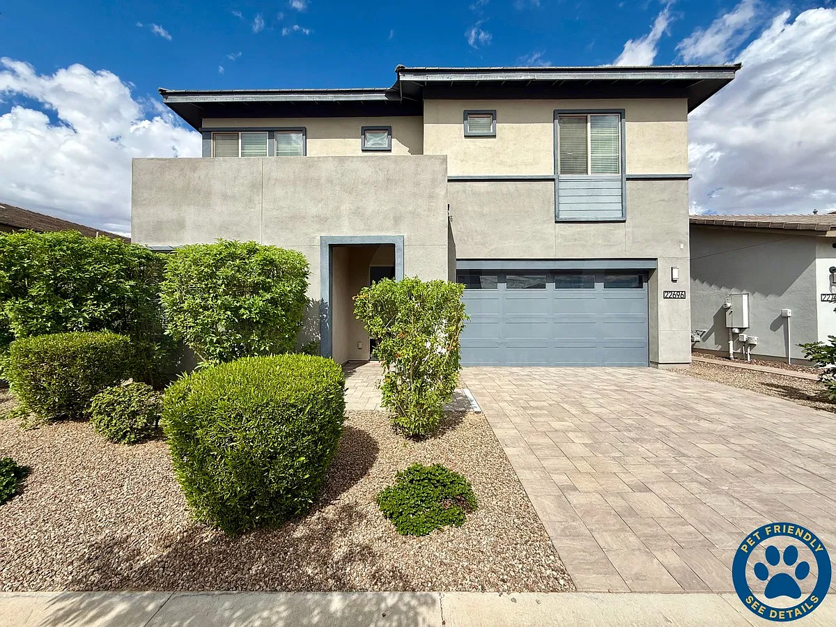 4 bed, 3.5 bath, 3019 sqft, $2,990 — Photo 1