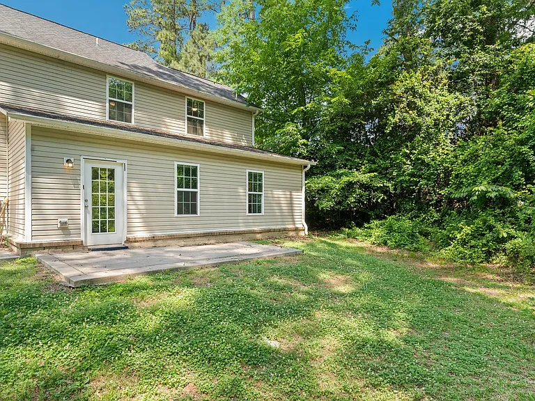 415 Aversboro Rd — Photo 24