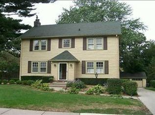 676 59th St, Des Moines, IA 50312