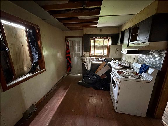 5th image of 360 Mitchell Ave