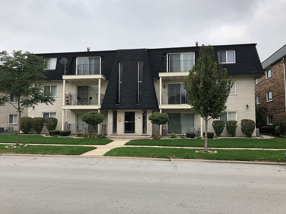 1st image of 10936 Kilpatrick Ave APT 1C