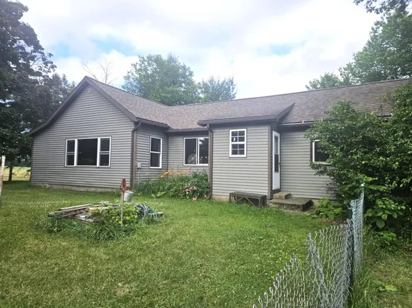 7805 Wildt Hwy, Bellevue, MI 49021