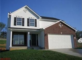 979 San Luis Dr, Fenton, MO 63026