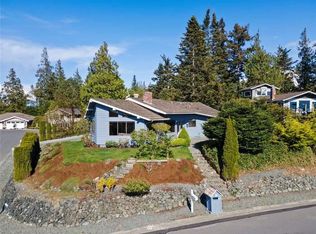 1901 Piper Cir, Anacortes, WA 98221