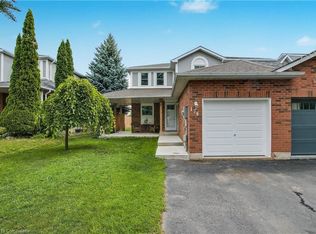 136 Fairgreen Close, Cambridge, ON N1T1T8