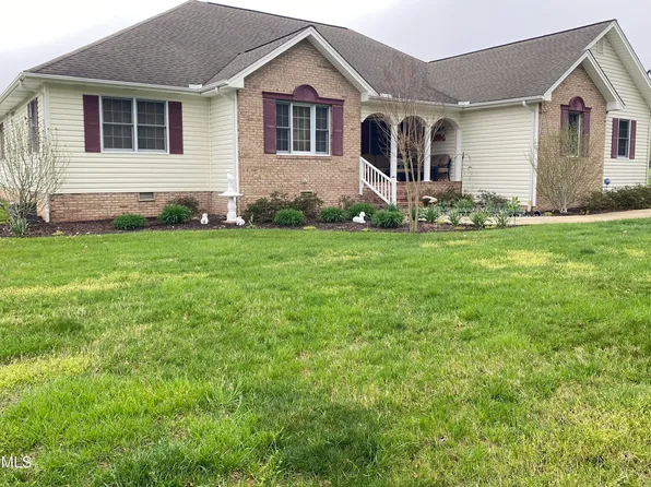 127 Howard Ct, Elizabethton, TN 37643