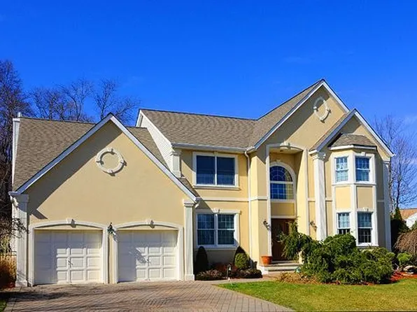 18 Olde Woods Ln, Montvale, NJ 07645