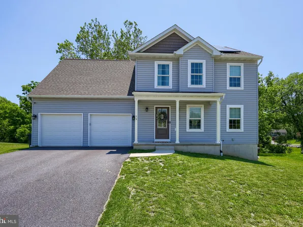 19 Tennyson Dr, Lancaster, PA 17602